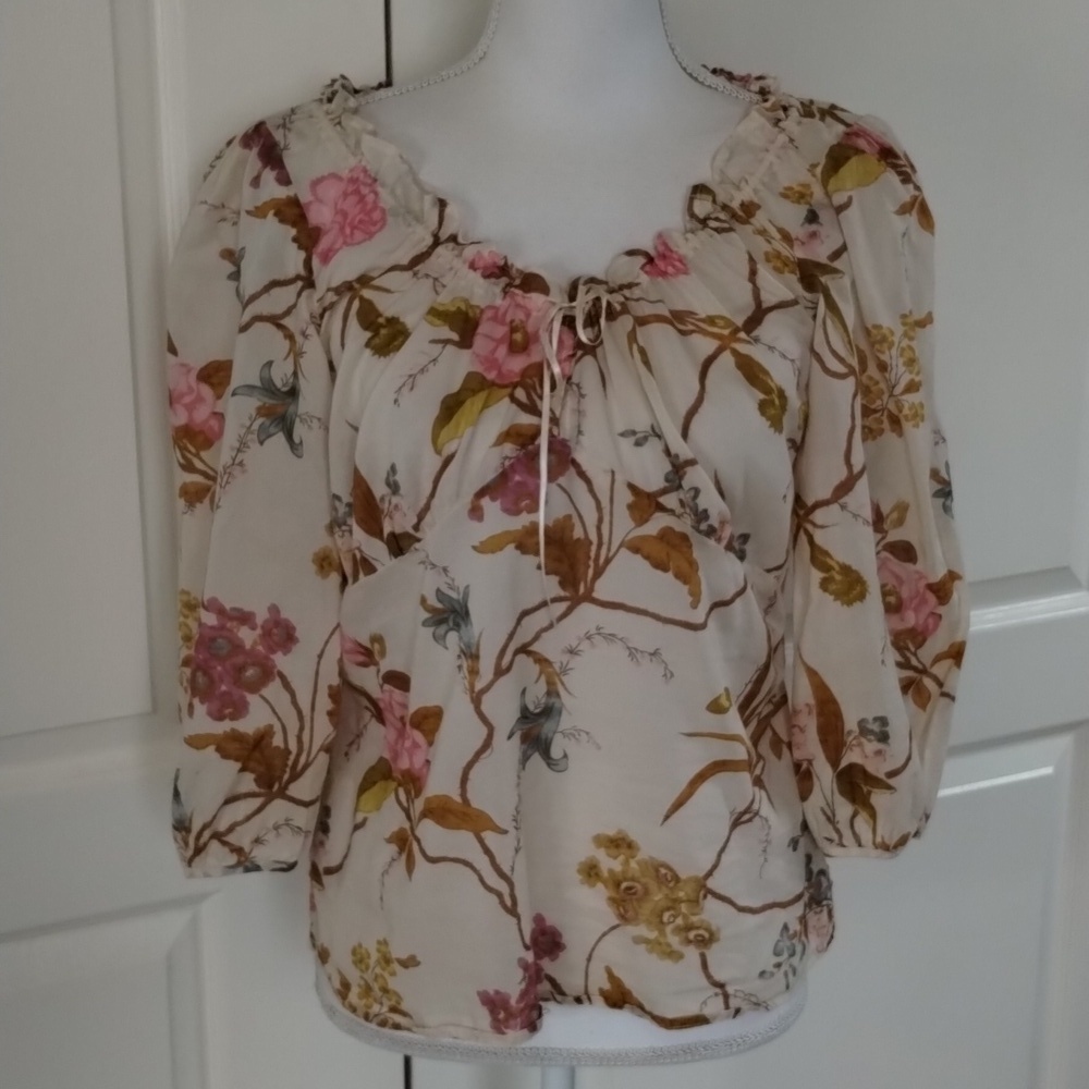 Telluride clothing Co. Women's medium cream floral blouse elbow sleeve